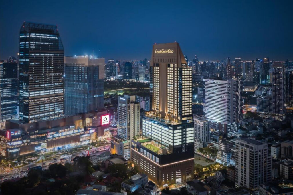 Grande Centre Point Lumphini Bangkok hotel exterior near Lumphini Park