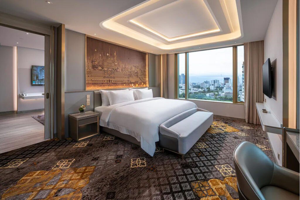 Grande Centre Point Prestige Bangkok room clean modern interior