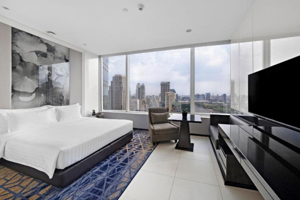 Grande Centre Point Terminal 21 room modern budget hotel Bangkok