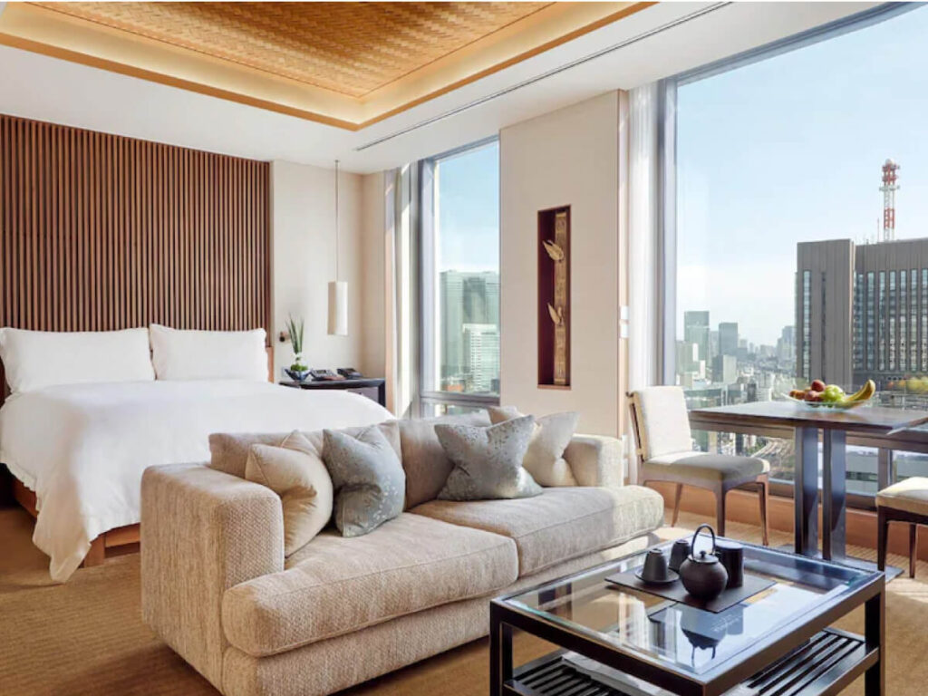 The Peninsula Tokyo deluxe room interior