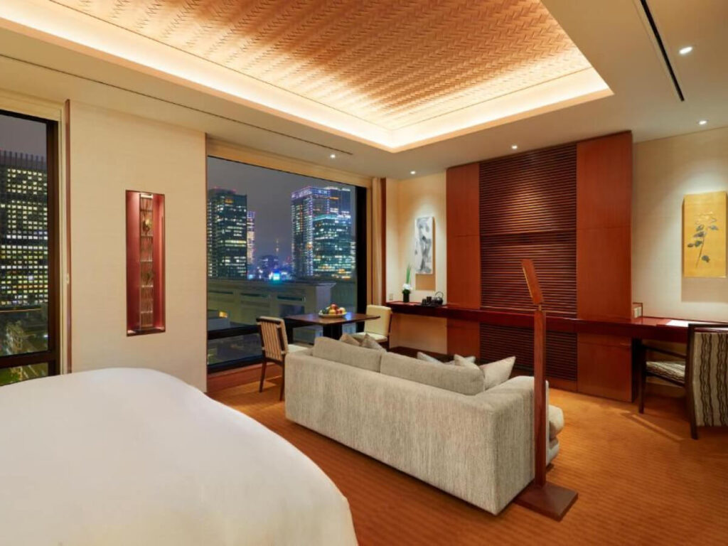 Japan Luxury Hotel The Peninsula Tokyo room view Tokyo skyline